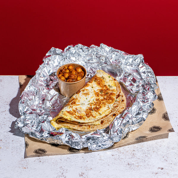 Chilli-Cheese Omelette Parantha